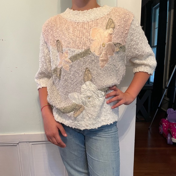 Vintage Sweaters - Vintage Shenanigans Floral Appliqué Short Sleeve Textured Sweater Size L…
